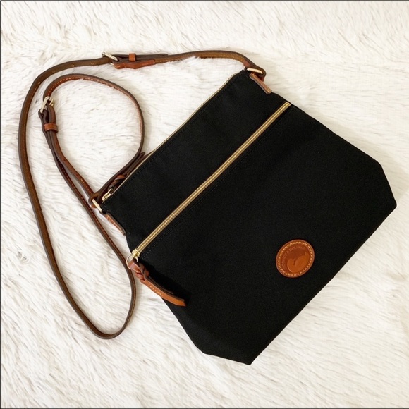 Dooney & Bourke Handbags - Dooney & Bourke Crossbody Messenger Bag